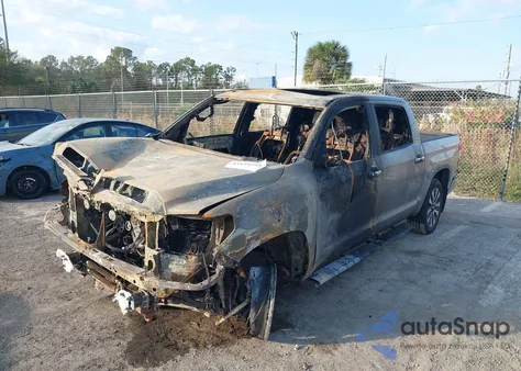 2019 Toyota Tundra Crewmax Limited из США, поврежденный, VIN 5TFFY5F15KX244723